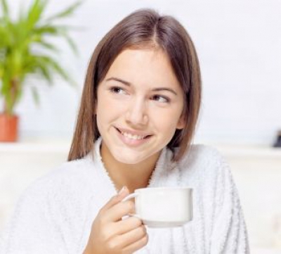 Caffeine May Affect Estrogen Levels in Women | coffeechemistry.com